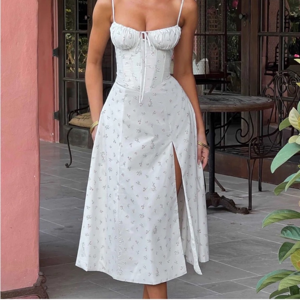Elegant White Floral Midi Dress